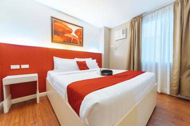 RedDoorz Plus near Gaisano Mall Kalibo - Vaccinated Staff