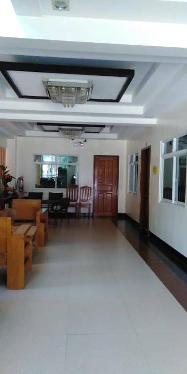 Citrine Tourist Travel Lodge