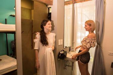 Spin Designer Hostel - El Nido