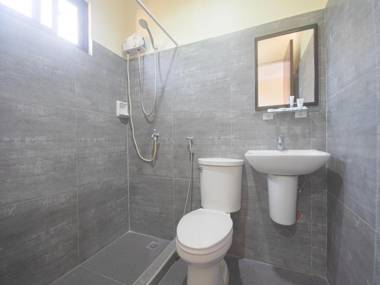 Vaccinated Staff - OYO 567 Blue Horizon Hostel