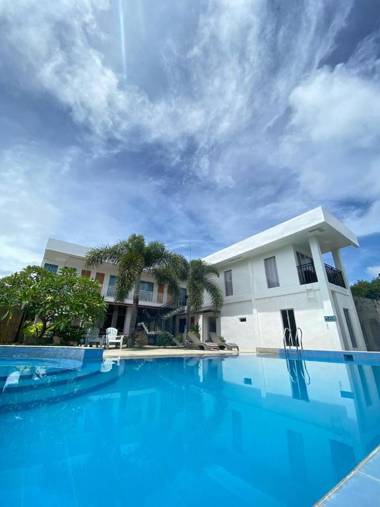 A Villas Resort and Restaurant