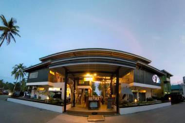 Silver Reef Dive Resort