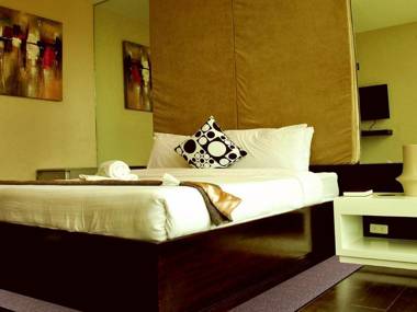 Vaccinated Staff - Capital O 826 Green Windows Dormitel