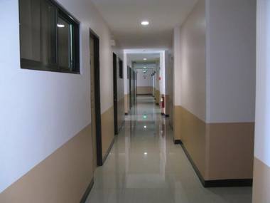 Park Avenue Residence Inn and Suites