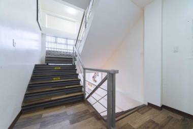 RedDoorz Plus near SM Lanang Davao - Vaccinated Staff