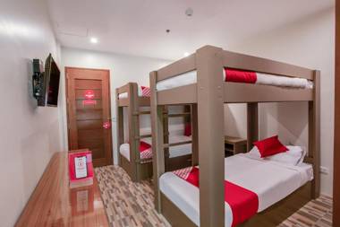 OYO 421 Deck 360 Dormitel