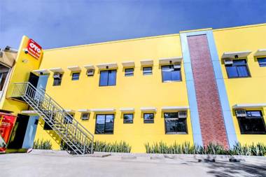 OYO 530 Yellow Pad - Vaccinated Staff