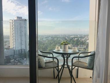 Aeon Towers Executive 1BRCondo w/BalconyOceanView