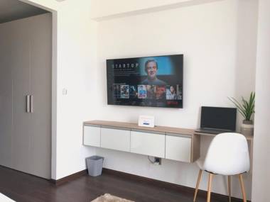 Aeon Towers Executive 1BRCondo w/BalconyOceanView