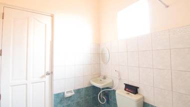 RedDoorz Praferosa Resort Hotel Calamba