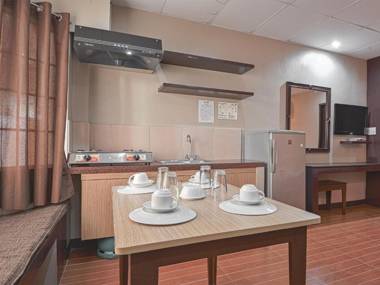 Vaccinated Staff - OYO 584 Grace Residence Hall