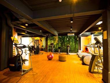 Mallberry Suites Business Hotel