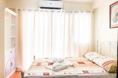 Affordable One Bedroom Condo in One Oasis 1726