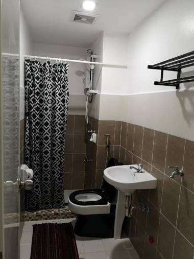 Baguio Burnham Hill by KF