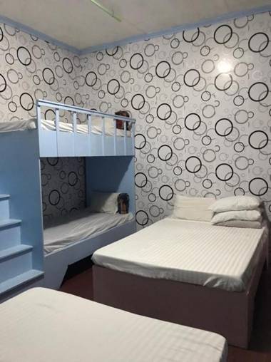 Vaccinated Staff - OYO 742 Blythe888 De Jardin Transient House