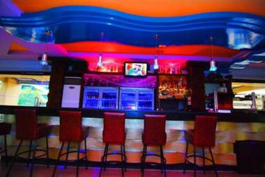 MO2 Westown Hotel - Mandalagan