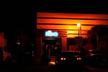 MO2 Westown Hotel - Mandalagan