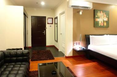 Queens Hotel Angeles City