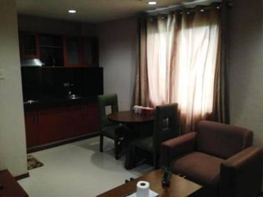 Hidden Pearl Hotel (Janus Luxury Suites)