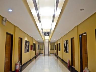 La Galleon Suites Hotel