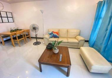 Cozy Themed 2BR TownHouse - Angeles Clark PH - TheRichPlacePh 1