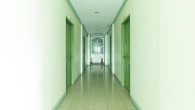 RedDoorz @ Orsu Hotel Angeles Pampanga