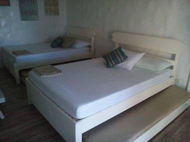 BlueCoco Baler Beach House