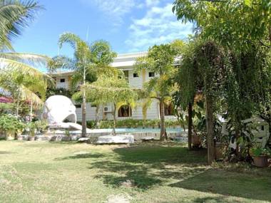 Isla Virginia Fun-talan Baler