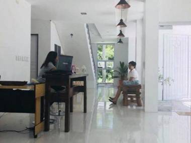 Ni Na Xiao Jie Hotel