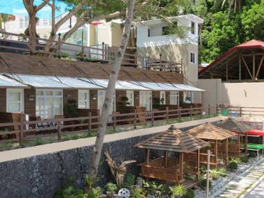 Anilao Awari Bay Resort