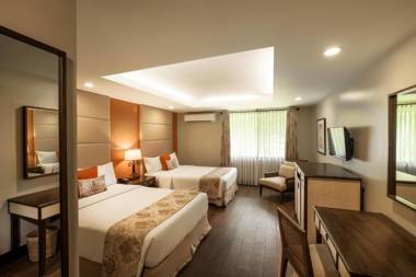 Montebello Villa Hotel