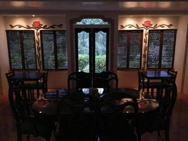 Guindulman Bay Tourist Inn