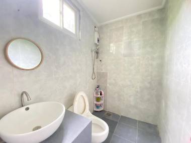 Marina Breeze Resort