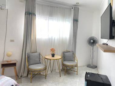 Marina Breeze Resort