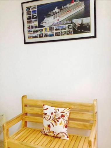 HM&B Backpackers Inn