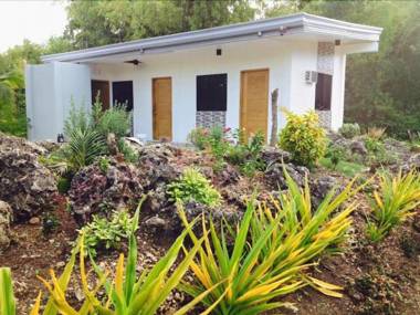 HM&B Backpackers Inn