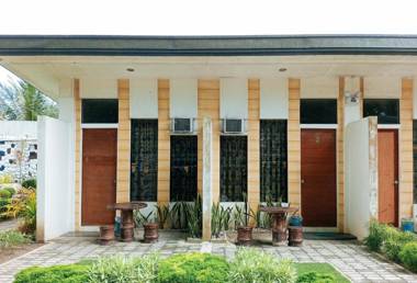 RedDoorz @ AltaVista Beach Resort Samal