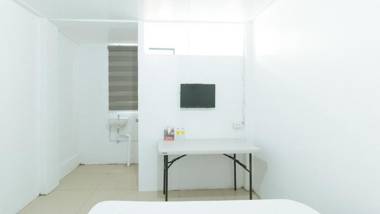 RedDoorz @ Shukran Rentals OPC Pampanga