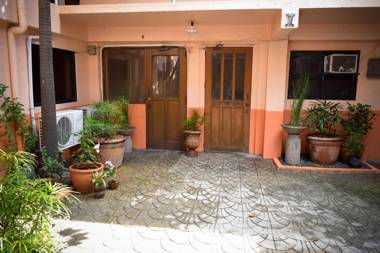 1 St Street Park Apartelles