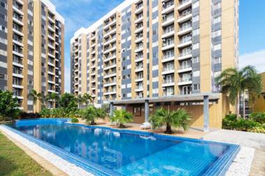 1BR Interiored Condo with WiFi Netflix Hot Shower - The Hive Residences