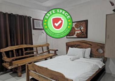 RedDoorz Plus @ Jollydays Hotel Nueva Ecija