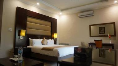 Magnolia Boutique House