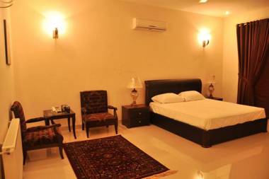 Reina Boutique Hotel - G9