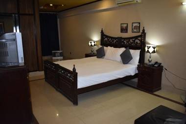 Hotel Pyramid International