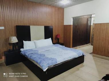 Sunrise Guest House F-6/1