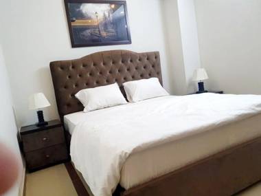 ECO FRIENDLY 12 Bed Apt in Civic Centre Bahria Town