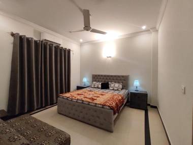 Elegant 2king BR Apt wifiNetflix E11