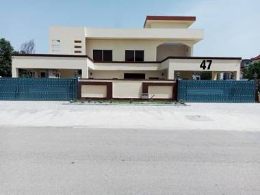 Green Hilton Guest House