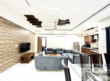 LUXURY EXECUTIVE 2Bedroom Apartment Convenient and NICE LOCATION