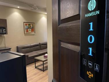 Hamsun Suites ( Nursery Shahra e Faisal )